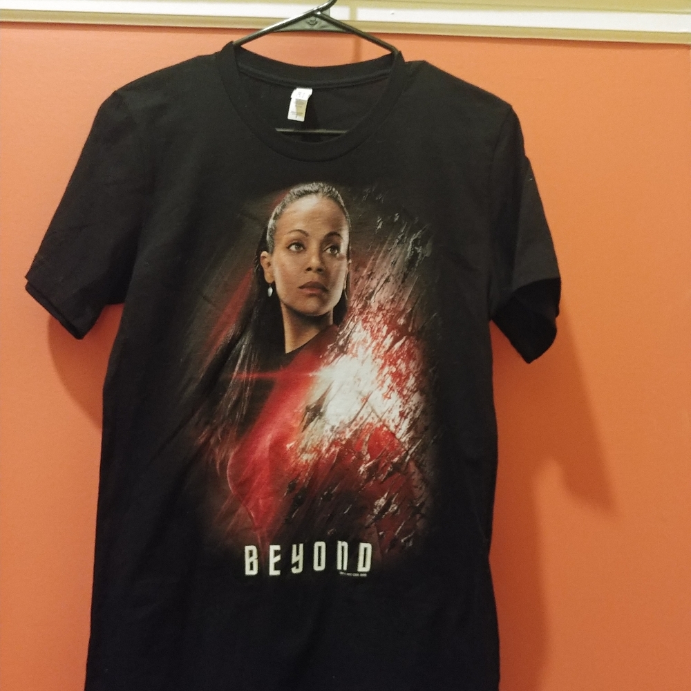 Star Trek Beyond Tshirt featuring Lt. Uhura